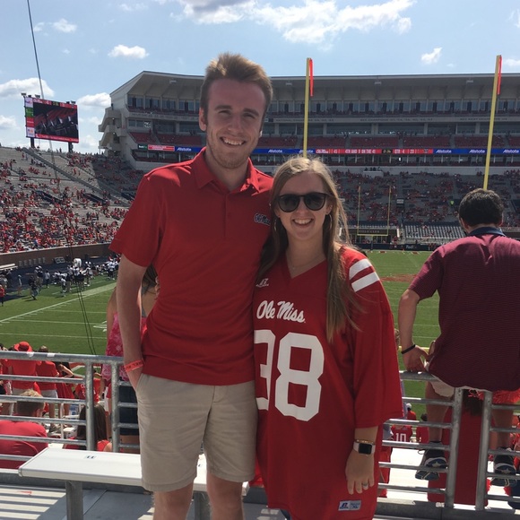 Meet your Posher, Hailey - Picture 4 of 5